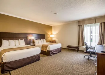 Quality Inn & Suites Seabrook - NASA - Kemah hotel thumbnail 5