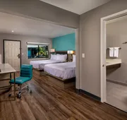 Travelodge by Wyndham LAX hotel detail image 7