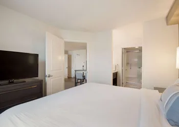 Sonesta ES Suites Reno hotel thumbnail 4