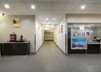Motel 6 Fort Worth, TX - Downtown East hotel thumbnail 2