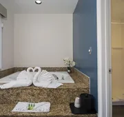 SureStay Hotel by Best Western Santa Monica hotel detail image 4