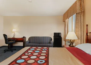 Fairbridge Inn Express Buffalo Airport Williamsville hotel thumbnail 5