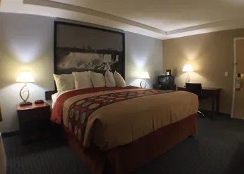 Fairbridge Inn Express Buffalo Airport Williamsville hotel thumbnail 6
