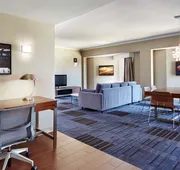 Hilton Newark Airport hotel detail image 7