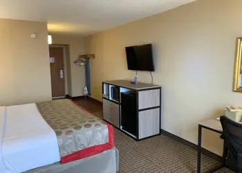 Ramada by Wyndham West Atlantic City hotel thumbnail 8
