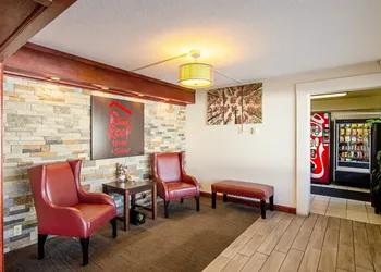 Red Roof Inn Battle Creek hotel thumbnail 3