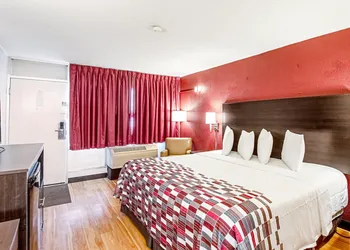 Red Roof Inn Battle Creek hotel thumbnail 7