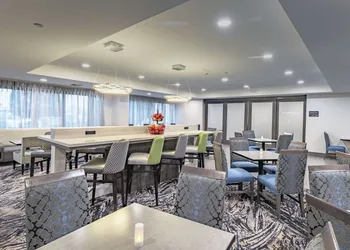 Hampton Inn Waco hotel thumbnail 3
