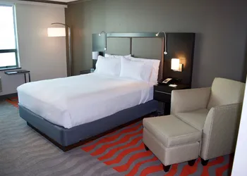 Holiday Inn Vancouver Airport- Richmond by IHG hotel thumbnail 4