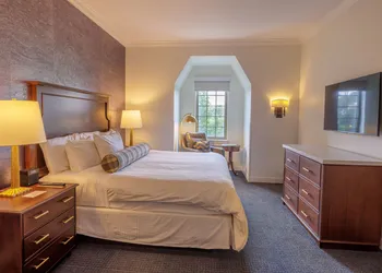 Morris Inn hotel thumbnail 8