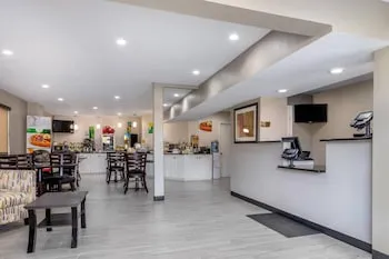Quality Inn McComb hotel thumbnail 2