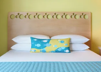 Waikiki Circle Hotel By Castle hotel thumbnail 8