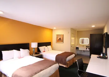 Ramada by Wyndham Culver City hotel thumbnail 5