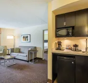 Holiday Inn Greensboro Coliseum by IHG hotel detail image 4