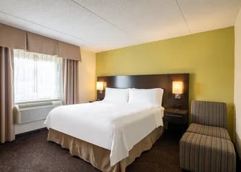 Holiday Inn Greensboro Coliseum by IHG hotel thumbnail 5