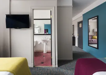 City Suites Hotel hotel thumbnail 7