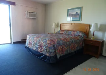 Hospitality Inn hotel thumbnail 5