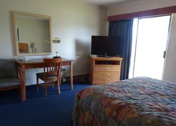 Hospitality Inn hotel thumbnail 6