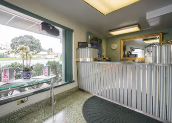 El Camino Inn hotel thumbnail 2