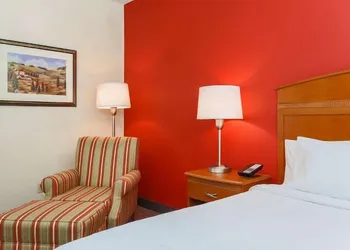 Spark by Hilton Dayton Fairborn hotel thumbnail 3