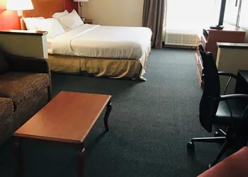 Spark by Hilton Dayton Fairborn hotel thumbnail 7