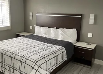 Cabana Inn & Suites hotel thumbnail 6