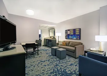 Embassy Suites Charleston hotel thumbnail 7
