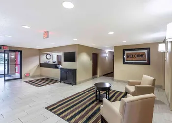 Extended Stay America Select Suites - Milwaukee - Wauwatosa hotel thumbnail 3