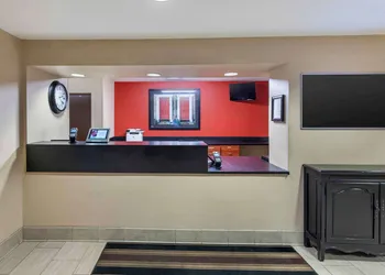 Extended Stay America Select Suites - Milwaukee - Wauwatosa hotel thumbnail 5