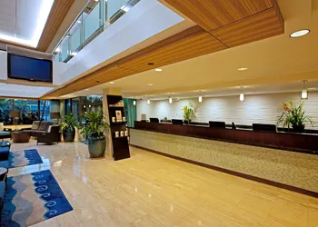 DoubleTree by Hilton Hotel Alana - Waikiki Beach hotel thumbnail 2