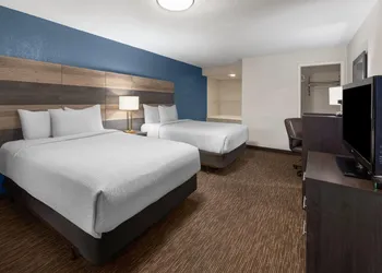 Baymont by Wyndham Downtown Detroit hotel thumbnail 6