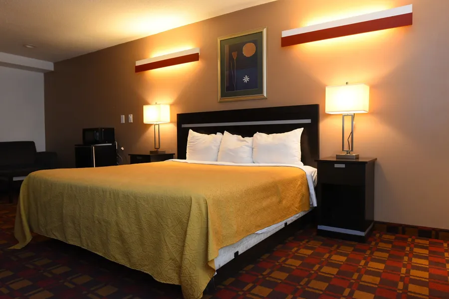 Capital Inn & Suites hotel detail image 6