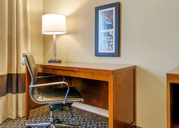 Comfort Inn Auburn - Seattle hotel thumbnail 8