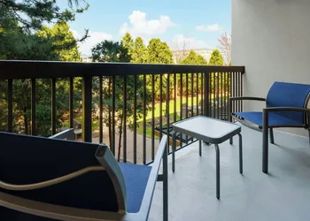 Courtyard by Marriott Chicago Midway Airport hotel thumbnail 6