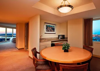 Sheraton Atlantic City Convention Center Hotel hotel thumbnail 5