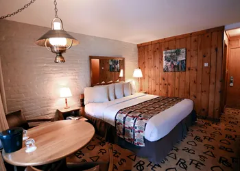 Dude Rancher Lodge hotel thumbnail 7