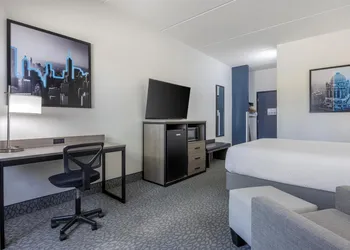 Best Western Bolingbrook Hotel hotel thumbnail 8