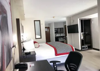 Ramada by Wyndham Suites Orlando Airport hotel thumbnail 5