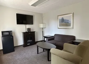 Travelodge by Wyndham Welland hotel thumbnail 4