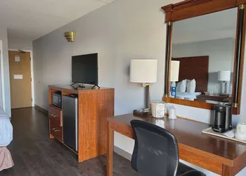 Travelodge by Wyndham Welland hotel thumbnail 8