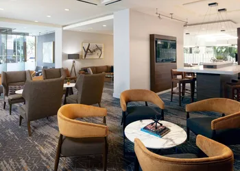 Courtyard by Marriott Los Angeles LAX/Century Boulevard hotel thumbnail 2