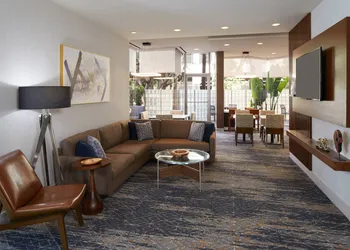 Courtyard by Marriott Los Angeles LAX/Century Boulevard hotel thumbnail 4