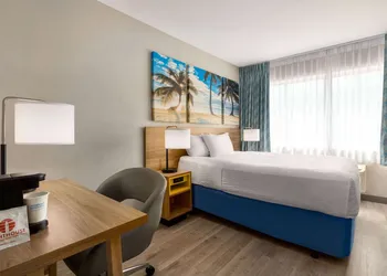 Days Inn by Wyndham Miami Airport North hotel thumbnail 6