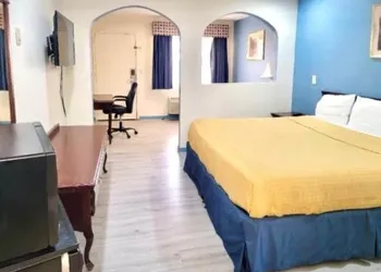 Americas Best Value Inn & Suites Houston Brookhollow NW hotel thumbnail 4
