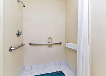 Americas Best Value Inn & Suites Houston Brookhollow NW hotel thumbnail 7