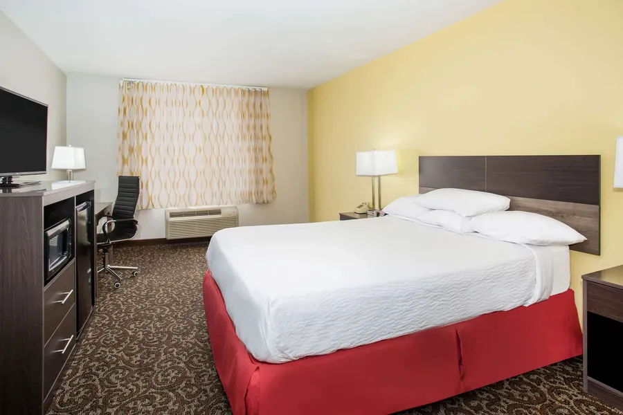 Days Inn by Wyndham Phoenix North hotel detail image 6