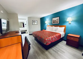 Luxury Inn and Suites hotel thumbnail 7