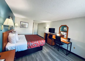 Luxury Inn and Suites hotel thumbnail 8