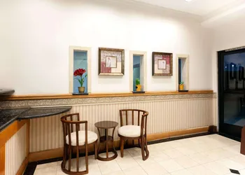Days Inn by Wyndham Alhambra CA hotel thumbnail 2