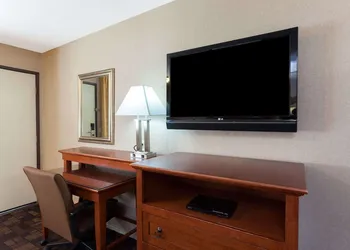 Days Inn by Wyndham Alhambra CA hotel thumbnail 6